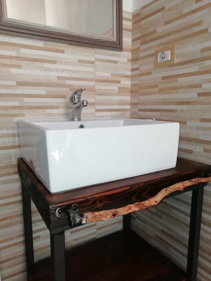Beni Benius Hotel เตวลาดา ภายนอก รูปภาพ